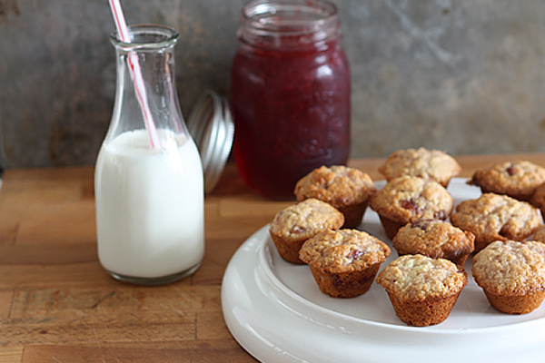 Strawberry jam muffins